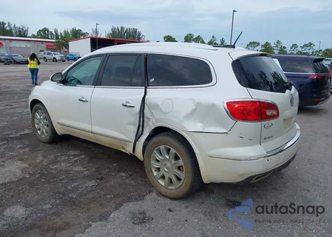 2017 Buick Enclave Premium z USA, uszkodzony, nr VIN 5GAKRCKD5HJ345189